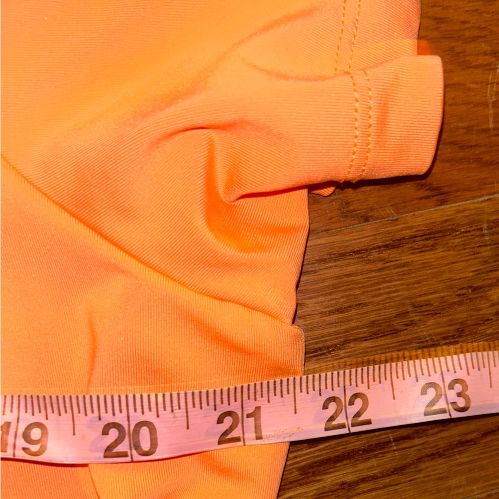 Under Armour Womens XL Loose heatgear Orange Coral collar Short Sleeve Top - Picture 9 of 9
